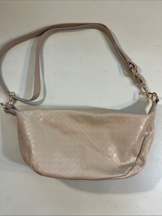 Universal Thread Handbags - Universal Thread Woven Crossbody Bag in Light Taupe